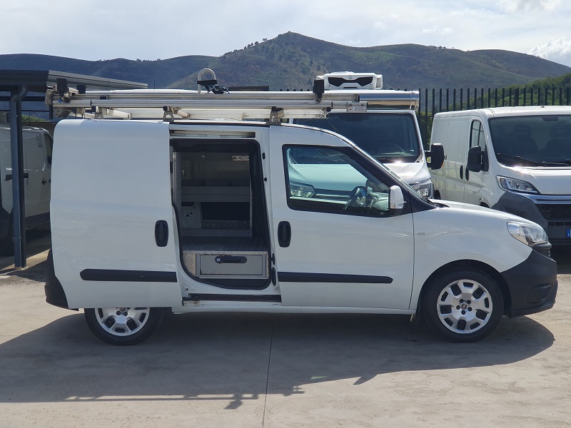 
								FIAT Doblò 1.6 MultiJet-2 105CV S&S PC-TN Cargo SX P. Lat. full									
