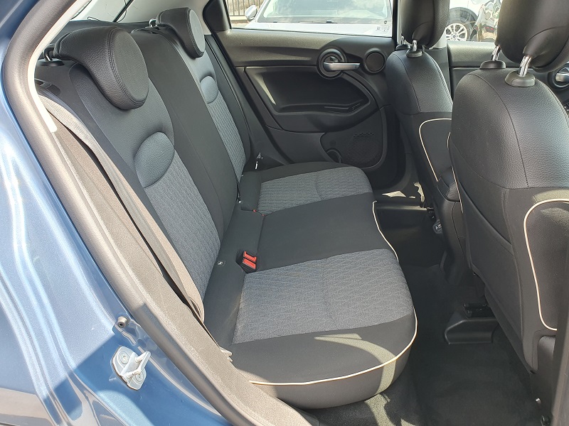 
								FIAT 500X 1.6 MJ-2 120CV S&S DCT City Cross Business full									