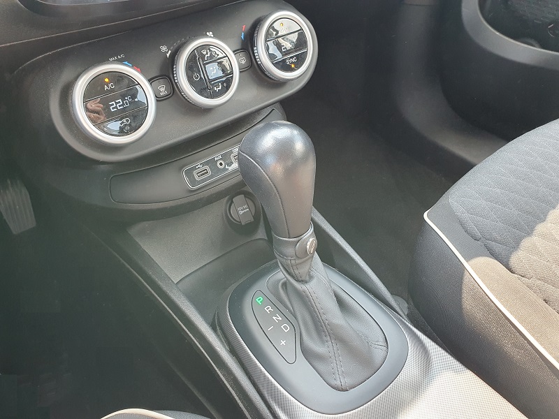 
								FIAT 500X 1.6 MJ-2 120CV S&S DCT City Cross Business full									