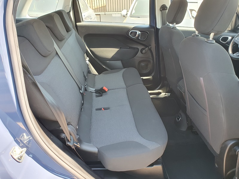 
								FIAT 500L 1.3 MultiJet-2 95CV S&S Urban Business full									