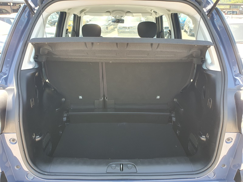 
								FIAT 500L 1.3 MultiJet-2 95CV S&S Urban Business full									