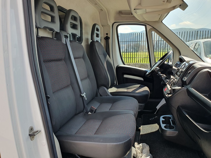 
								PEUGEOT Boxer 335 2.2 BlueHDi 140CV S&S FAP Cargo L3H2 full									