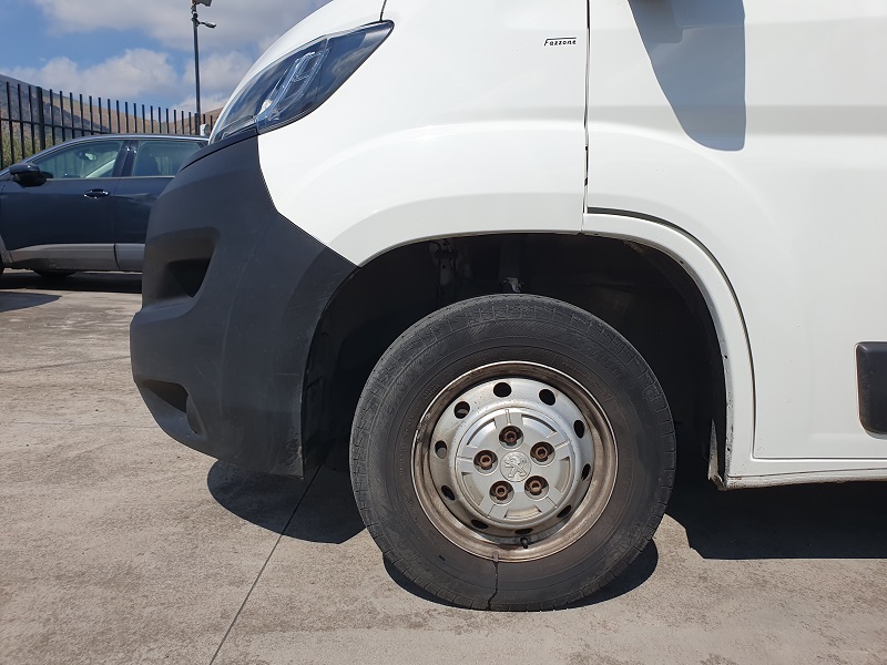 
								PEUGEOT Boxer 335 2.2 BlueHDi 140CV S&S FAP Cargo L3H2 full									