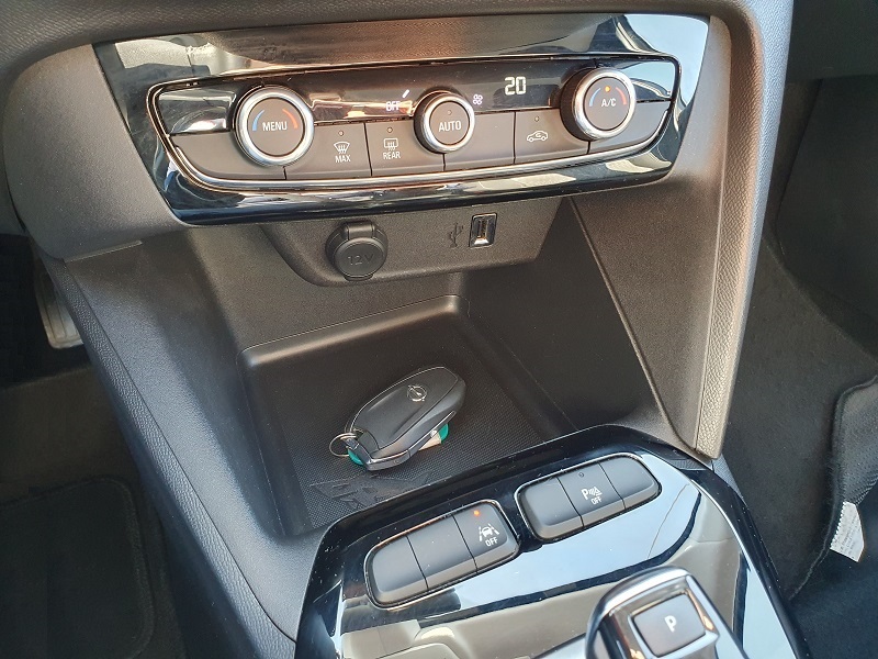 
								OPEL Corsa-e 100KW Edition 50kWh full									
