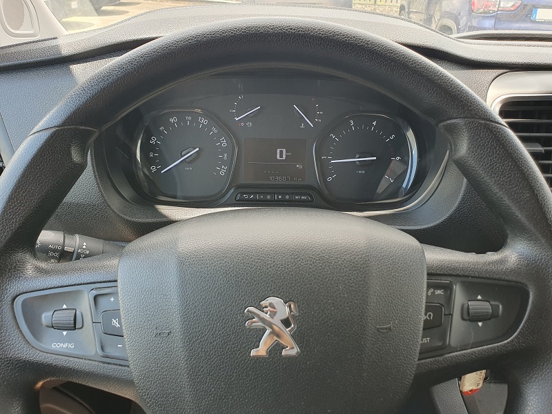 
								PEUGEOT Expert 2.0 BlueHDI 120CV S&S L3H1 Cargo Premium Long full									