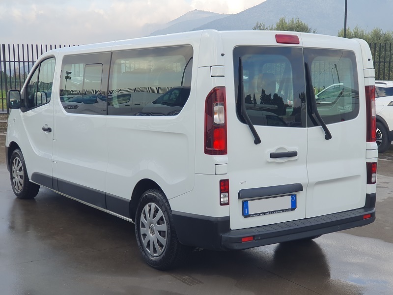 
								RENAULT Trafic T29 2.0 dCi 120CV S&S PL-TN M1 9 Posti Zen Heavy full									
