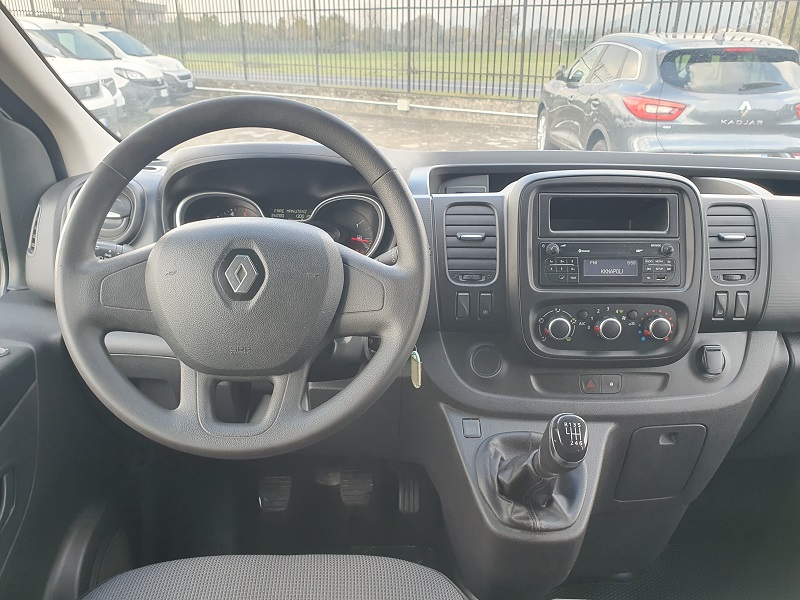 
								RENAULT Trafic T29 2.0 dCi 120CV S&S PL-TN M1 9 Posti Zen Heavy full									