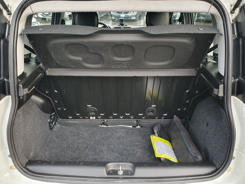 
								FIAT Panda 1.0 FireFly 70CV S&S Hybrid City Cross full									