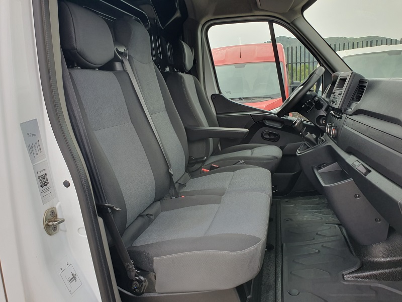 
								Renault Master T35 2.3 dCi 135CV L2H2 FNAX 0°C ICE full									