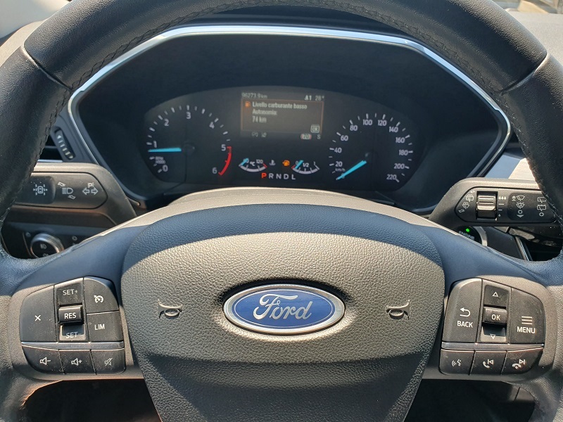 
								FORD Kuga 1.5 EcoBlue 120CV S&S 2WD Aut. Titanium full									