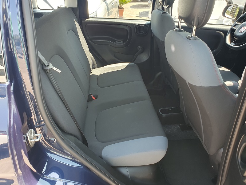 
								FIAT Panda 1.0 FireFly 70CV S&S Hybrid Easy full									
