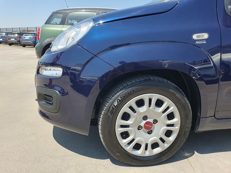 
								FIAT Panda 1.0 FireFly 70CV S&S Hybrid Easy full									