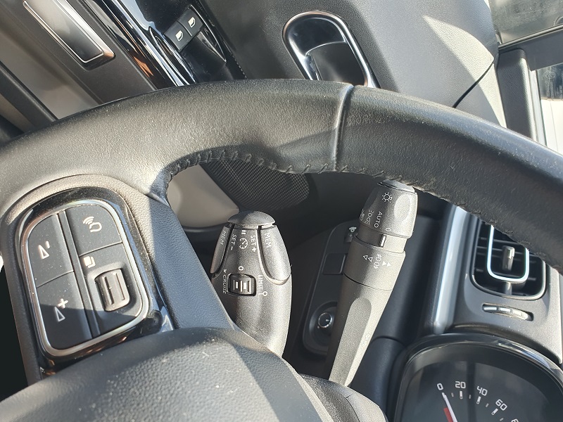 
								CITROËN C3 1.2 PureTech 83CV S&S Shine full									