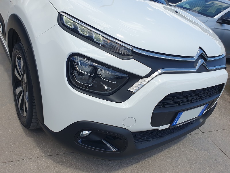 
								CITROËN C3 1.2 PureTech 83CV S&S Shine full									