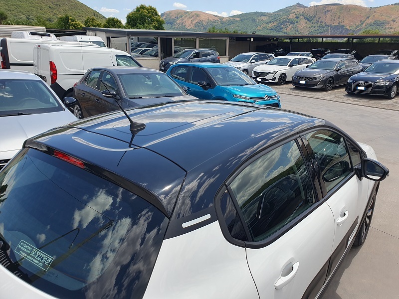 
								CITROËN C3 1.2 PureTech 83CV S&S Shine full									