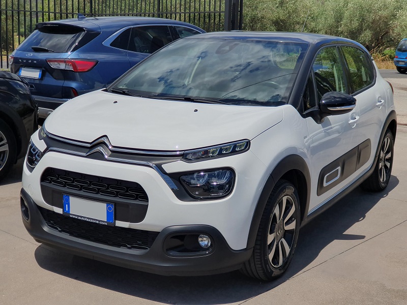 
								CITROËN C3 1.2 PureTech 83CV S&S Shine full									