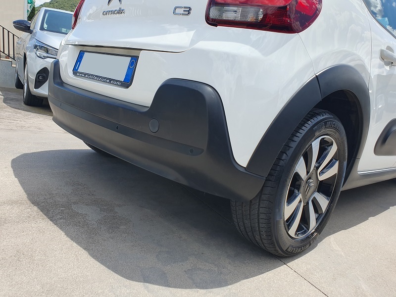 
								CITROËN C3 1.2 PureTech 83CV S&S Shine full									