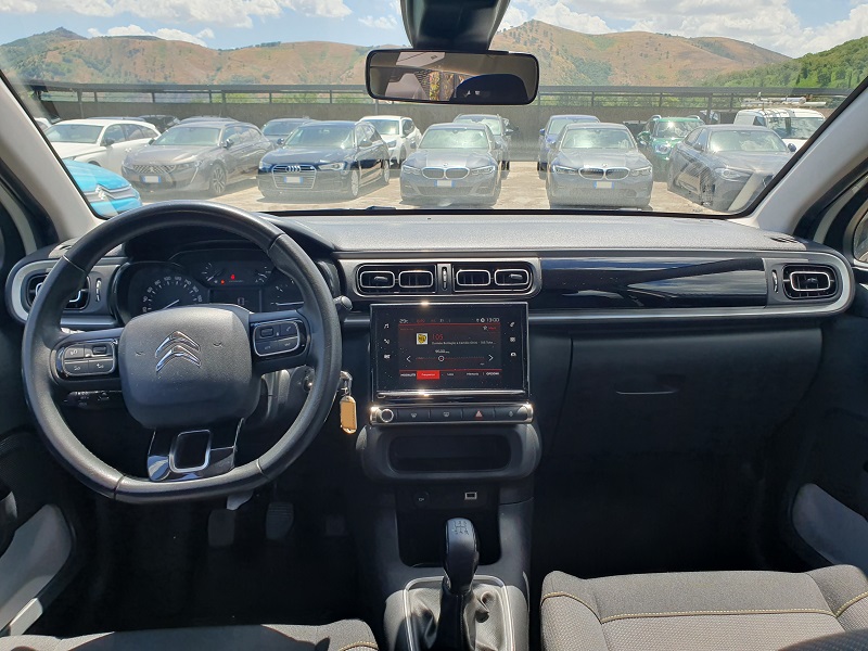 
								CITROËN C3 1.2 PureTech 83CV S&S Shine full									