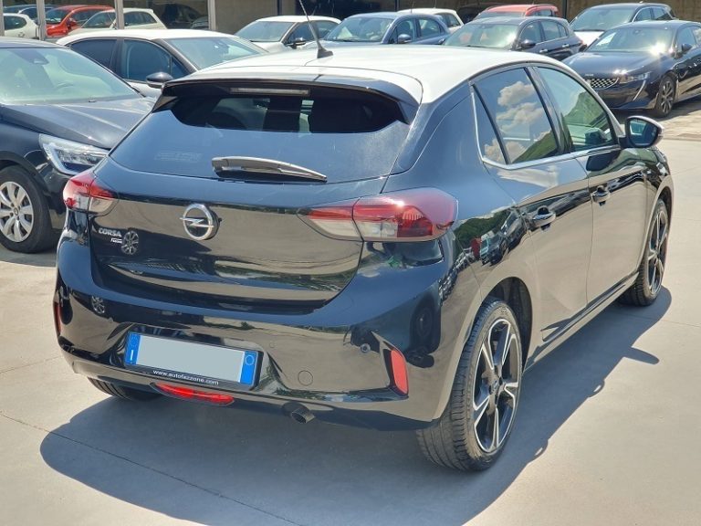Opel Corsa F 1.2 75CV Elegance