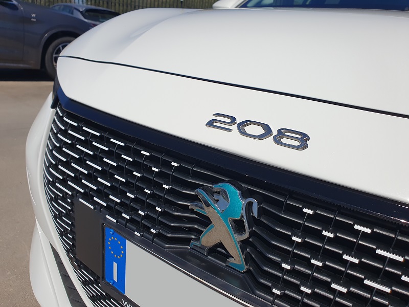 
								Peugeot e-208 136CV Motore Elettrico Active Pack 50kWh full									