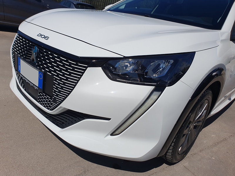 
								Peugeot e-208 136CV Motore Elettrico Active Pack 50kWh full									
