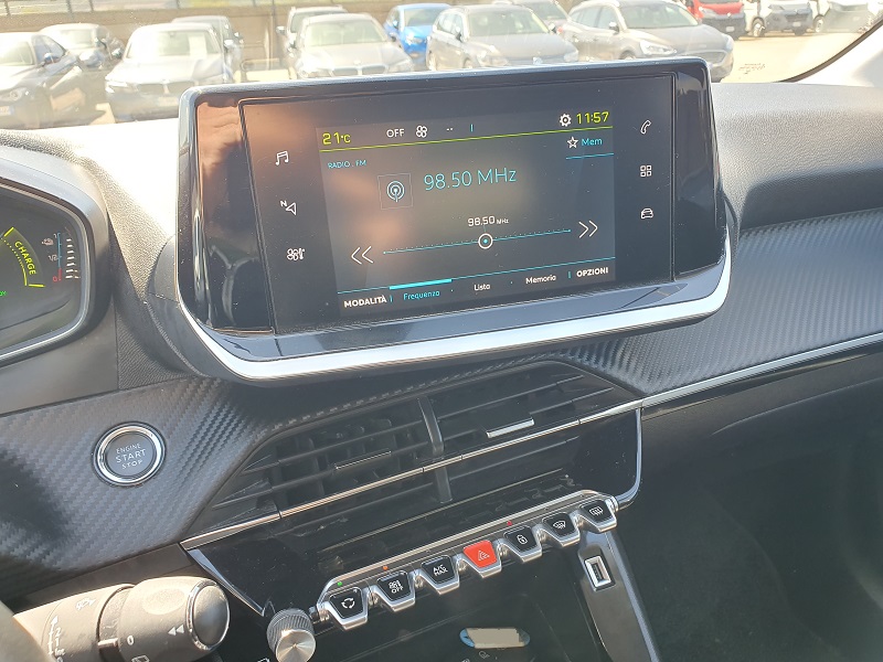 
								Peugeot e-208 136CV Motore Elettrico Active Pack 50kWh full									