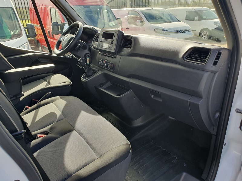 
								Renault Master T35 2.3 dCi 135CV L3H2 P. Lat. ICE full									