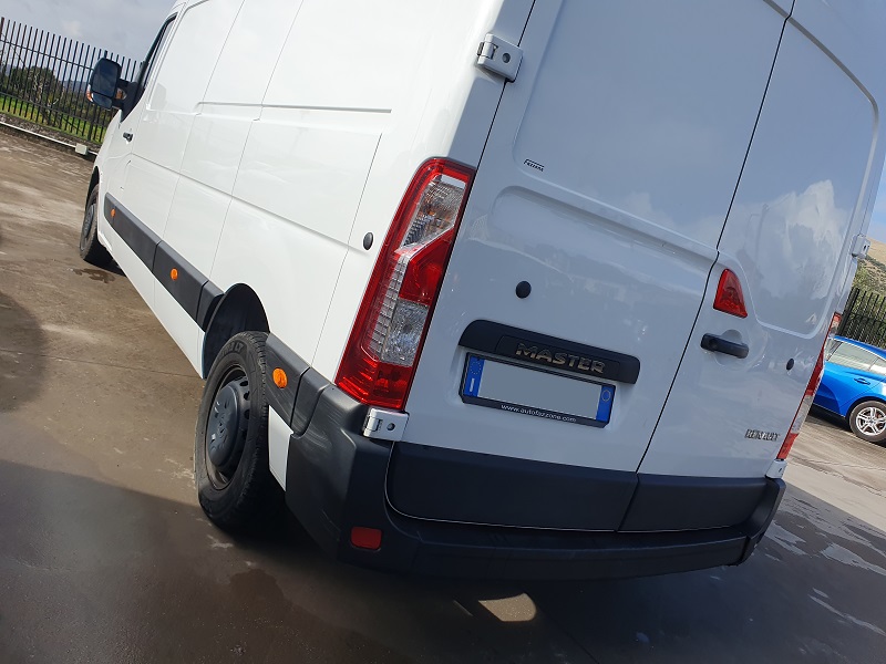 
								Renault Master T35 2.3 dCi 135CV L3H2 P. Lat. ICE full									