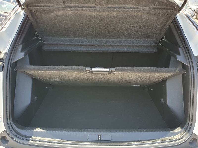 
								PEUGEOT 2008 1.5 BlueHDI 110CV S&S Allure full									