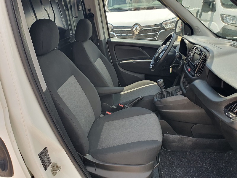 
								FIAT Doblò 1.6 MultiJet-2 105CV E6 S&S Doppia Porta Lat. Lounge full									