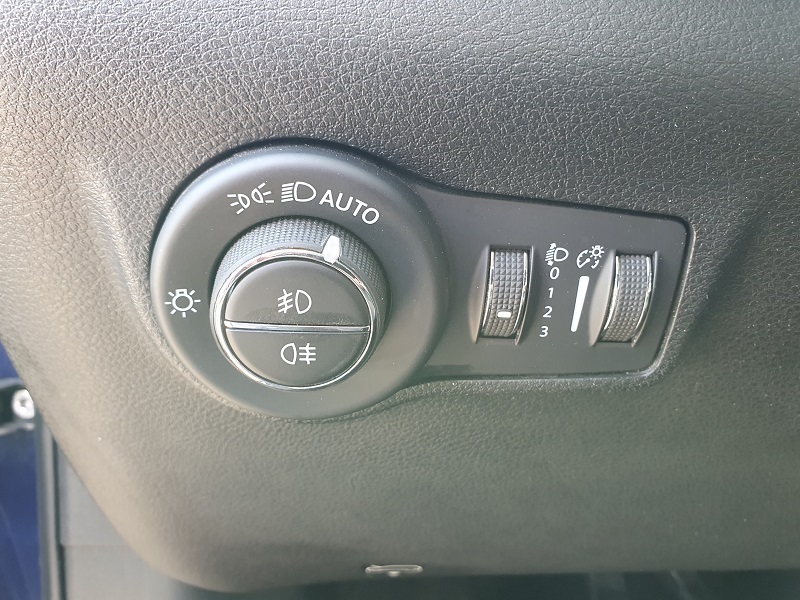 
								JEEP Compass 1.6 MultiJet-2 130CV S&S 2WD Limited full									