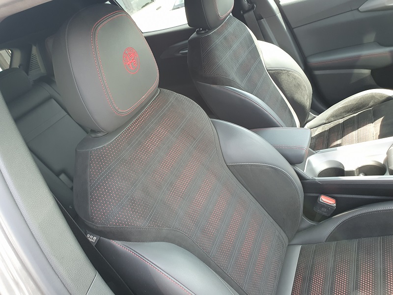 
								ALFA ROMEO Tonale 1.5 Hybrid 130CV TCT7 Edizione Speciale full									