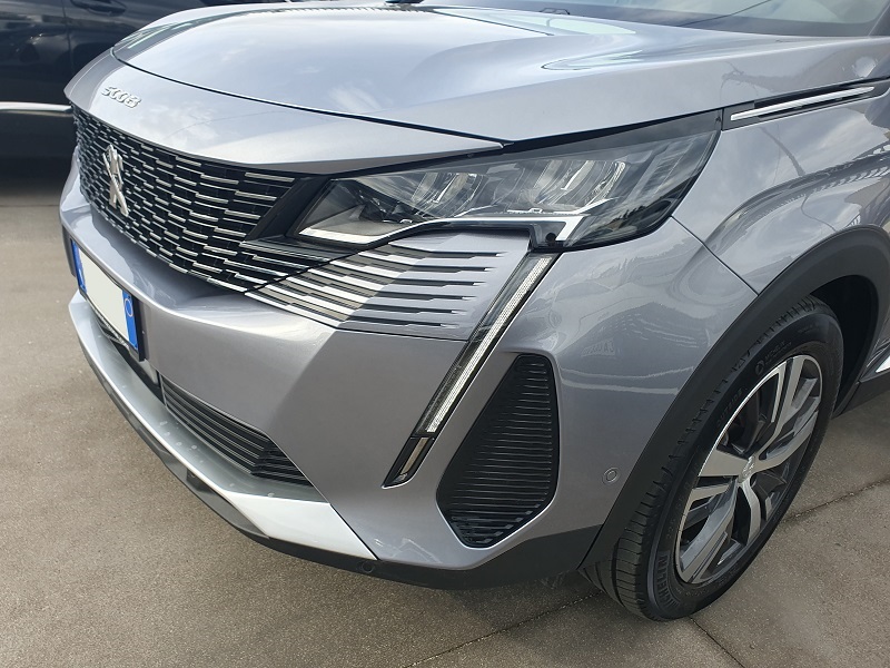 
								PEUGEOT 5008 1.5 BlueHDI 130CV S&S Allure full									