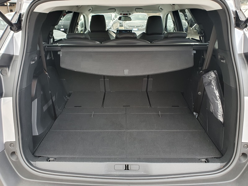 
								PEUGEOT 5008 1.5 BlueHDI 130CV S&S Allure full									