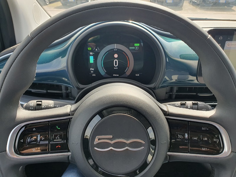 
								FIAT Nuova 500e 118CV Berlina 3 Porte Icon 42kWh full									