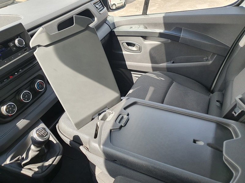 
								NISSAN Primastar 29 2.0 dCi 110CV S&S L1H1 Van Acenta full									