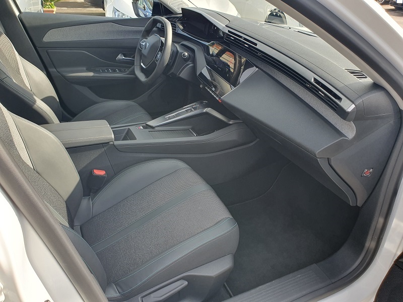 
								PEUGEOT 308 SW 1.5 BlueHDI 130CV S&S EAT8 Allure Pack full									