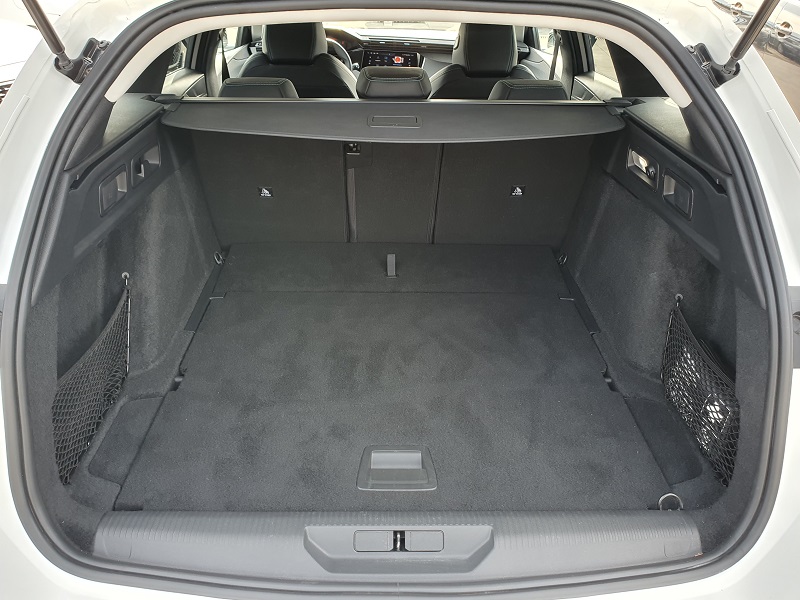 
								PEUGEOT 308 SW 1.5 BlueHDI 130CV S&S EAT8 Allure Pack full									