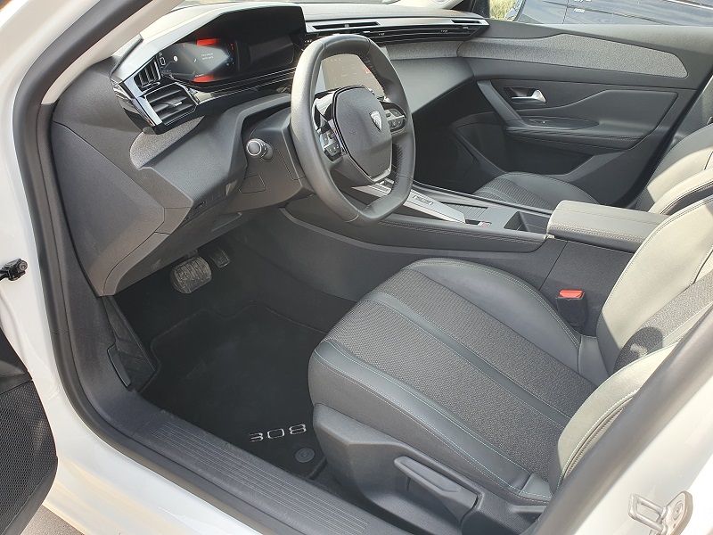 
								PEUGEOT 308 SW 1.5 BlueHDI 130CV S&S EAT8 Allure Pack full									