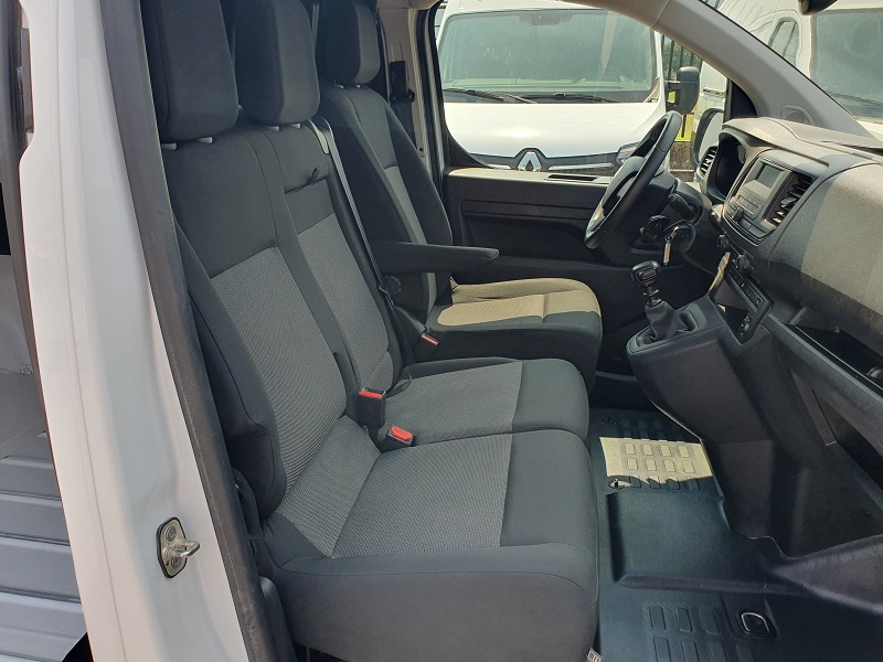 
								CITROËN Jumpy 1.5 BlueHDi 100CV S&S L2H1 Cargo M Comfort full									