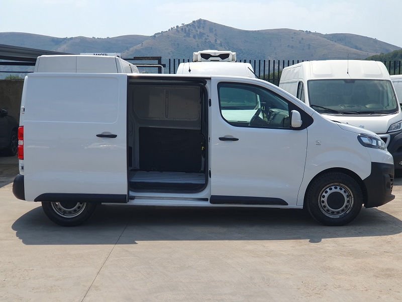 
								CITROËN Jumpy 1.5 BlueHDi 100CV S&S L2H1 Cargo M Comfort full									