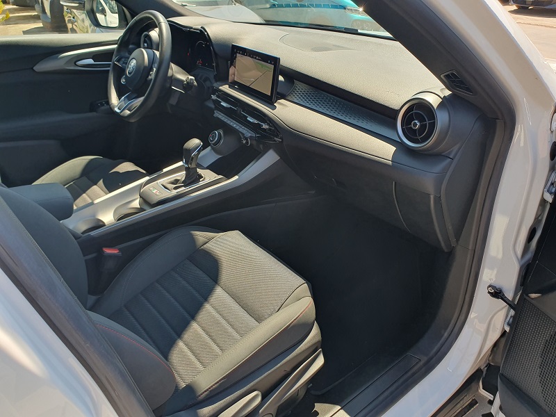 
								Alfa Romeo Tonale 1.6 Diesel 130CV S&S TCT6 Sprint full									