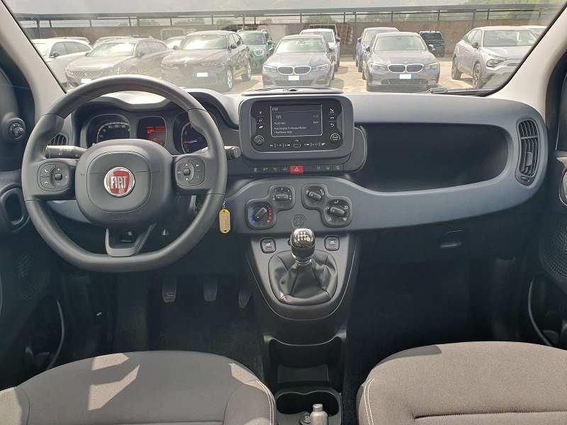 
								FIAT Panda 1.0 FireFly 70CV S&S Hybrid MY24 full									
