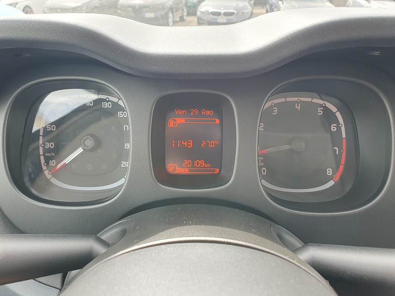 
								FIAT Panda 1.0 FireFly 70CV S&S Hybrid MY24 full									