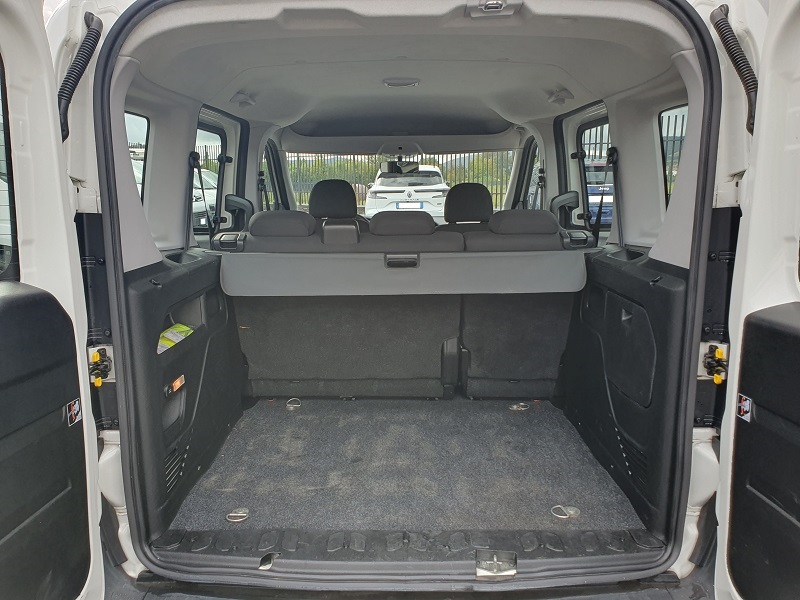 
								FIAT Doblò 1.3 MultiJet-2 95CV E6 PC-TN Combi N1 full									
