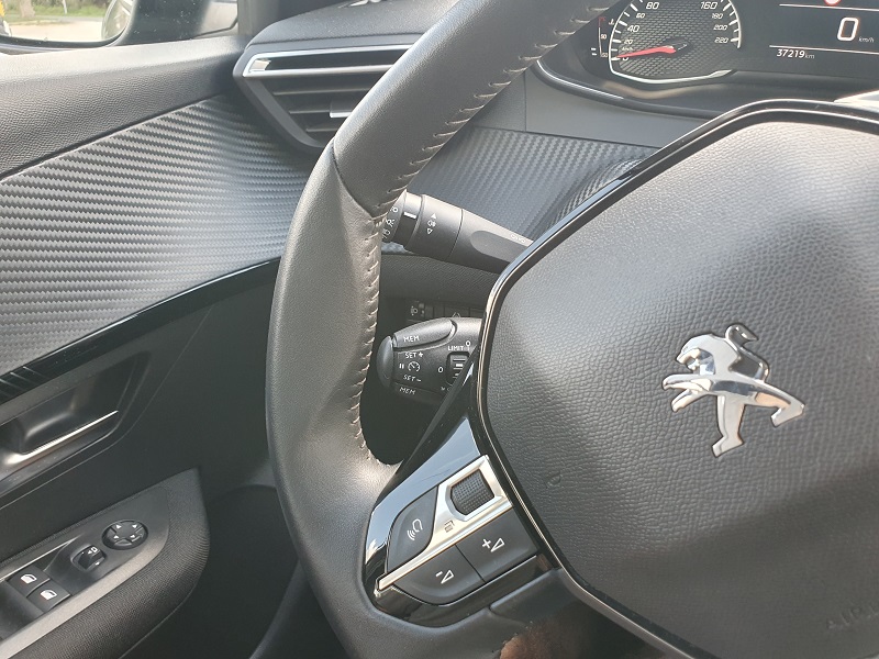 
								PEUGEOT 208 1.2 PureTech 75CV S&S Active Pack full									