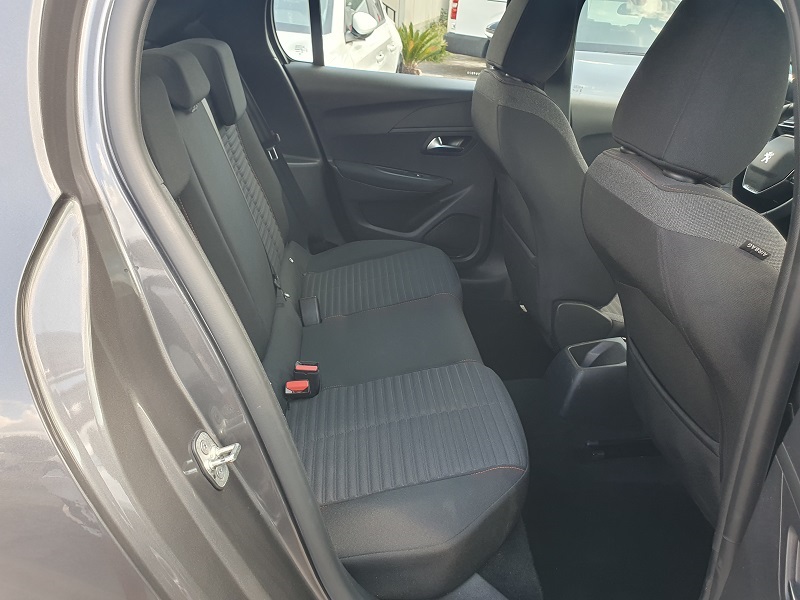 
								PEUGEOT 208 1.2 PureTech 75CV S&S Active Pack full									