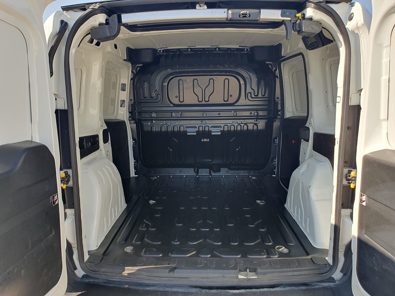 
								FIAT Professional Doblò 1.6 MJ-2 120CV PC-TN Cargo 3 Posti P. Lat. Lounge full									