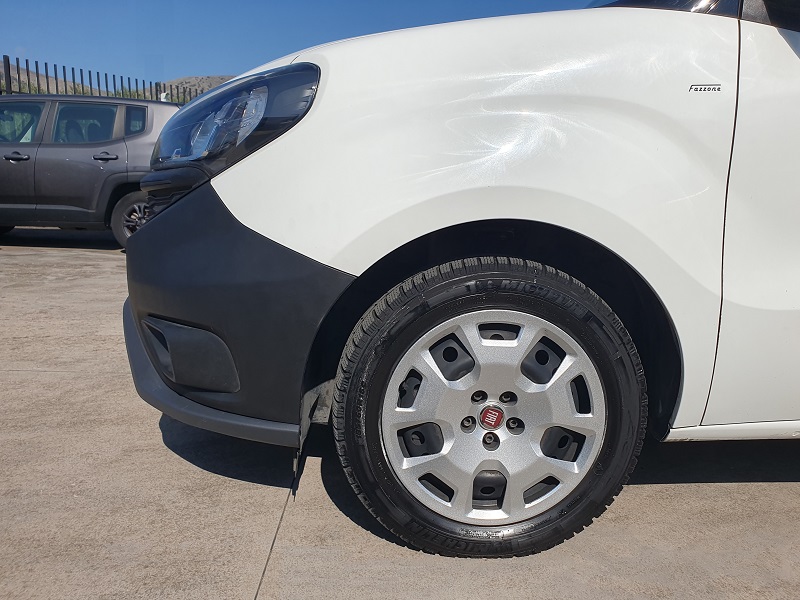 
								FIAT Professional Doblò 1.6 MJ-2 120CV PC-TN Cargo 3 Posti P. Lat. Lounge full									