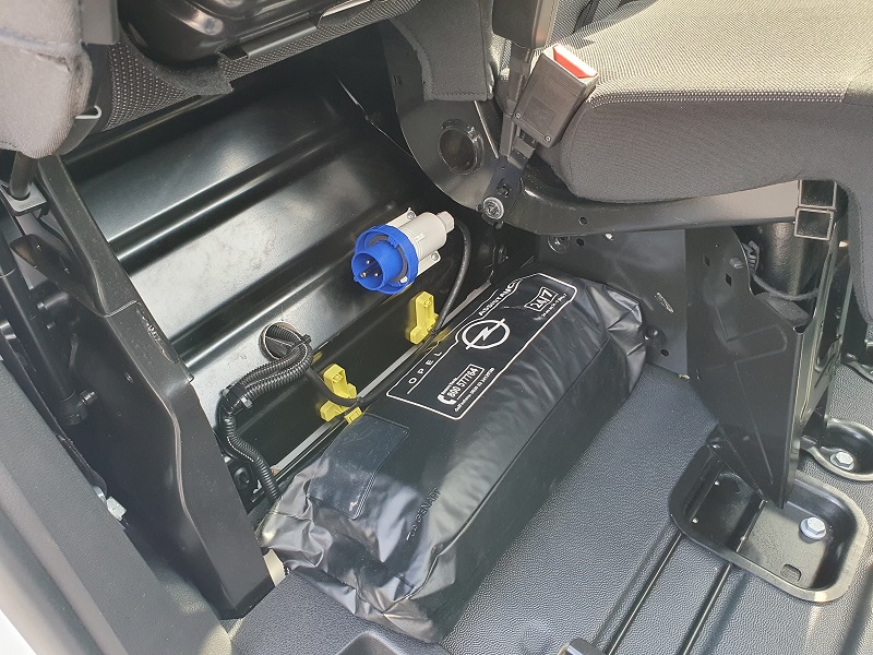 
								OPEL Vivaro 2.0 Diesel 145CV L2H1 Frigo FNAX 0°C M Enjoy full									